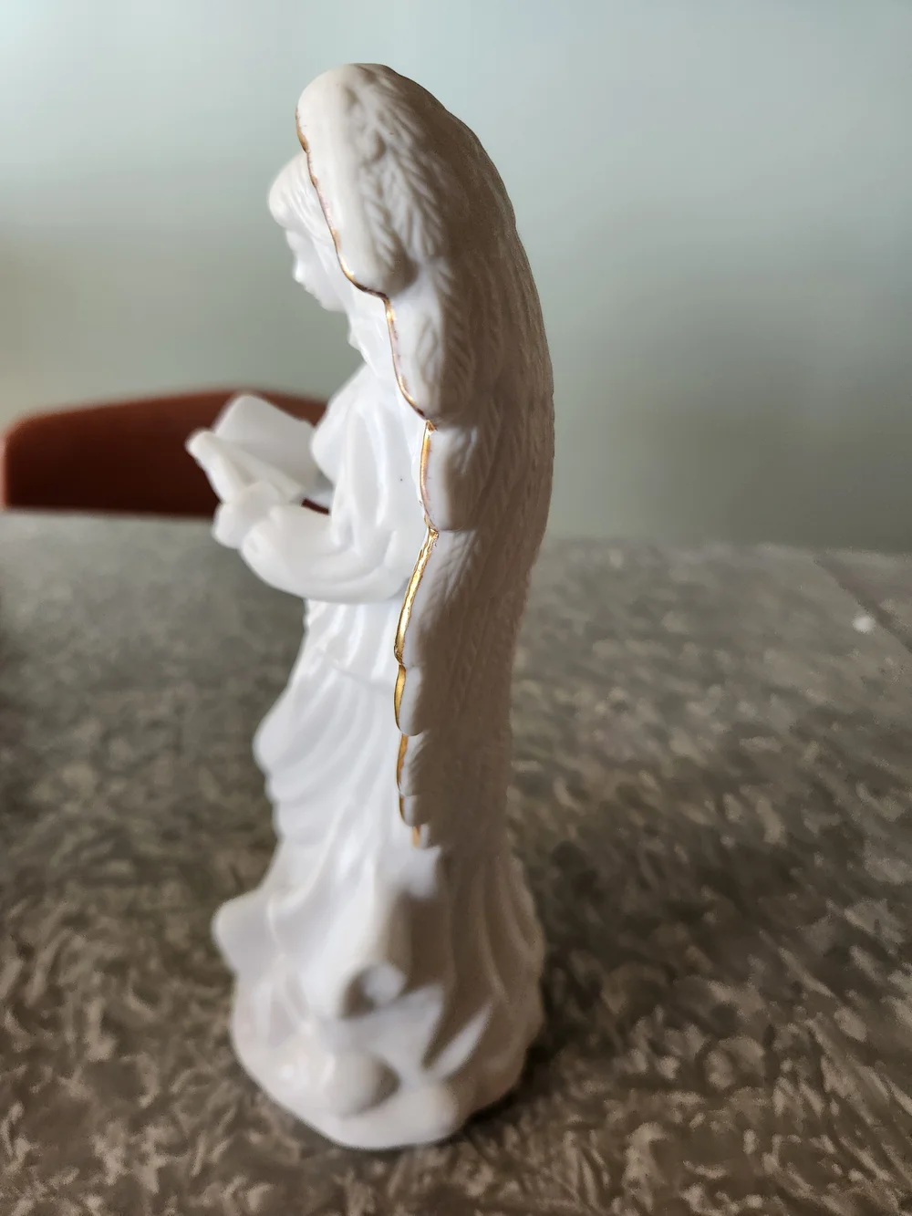 Source Unknown White and Gold Angel Figurine